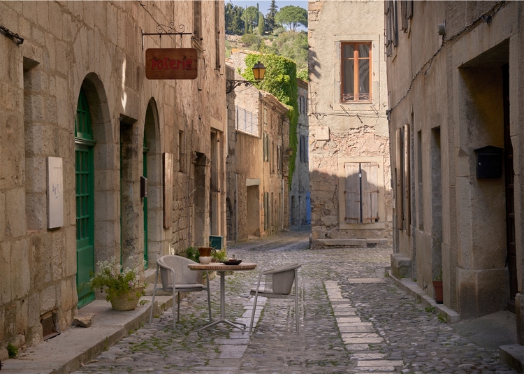 Destinations &amp; Guides