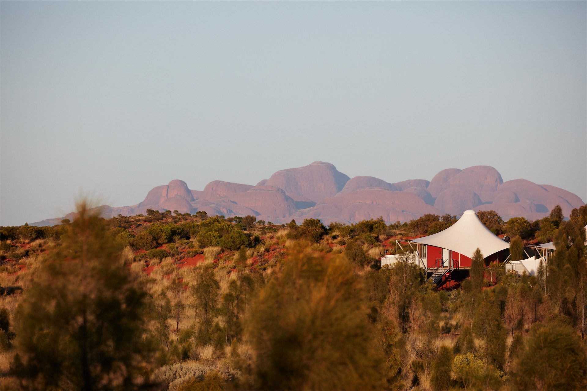 longitude-131-uluru-luxury-tent-exterior