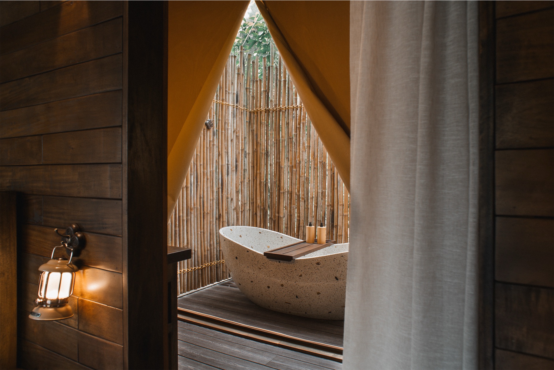 Auko Phong Nha Outdoor Bathtub