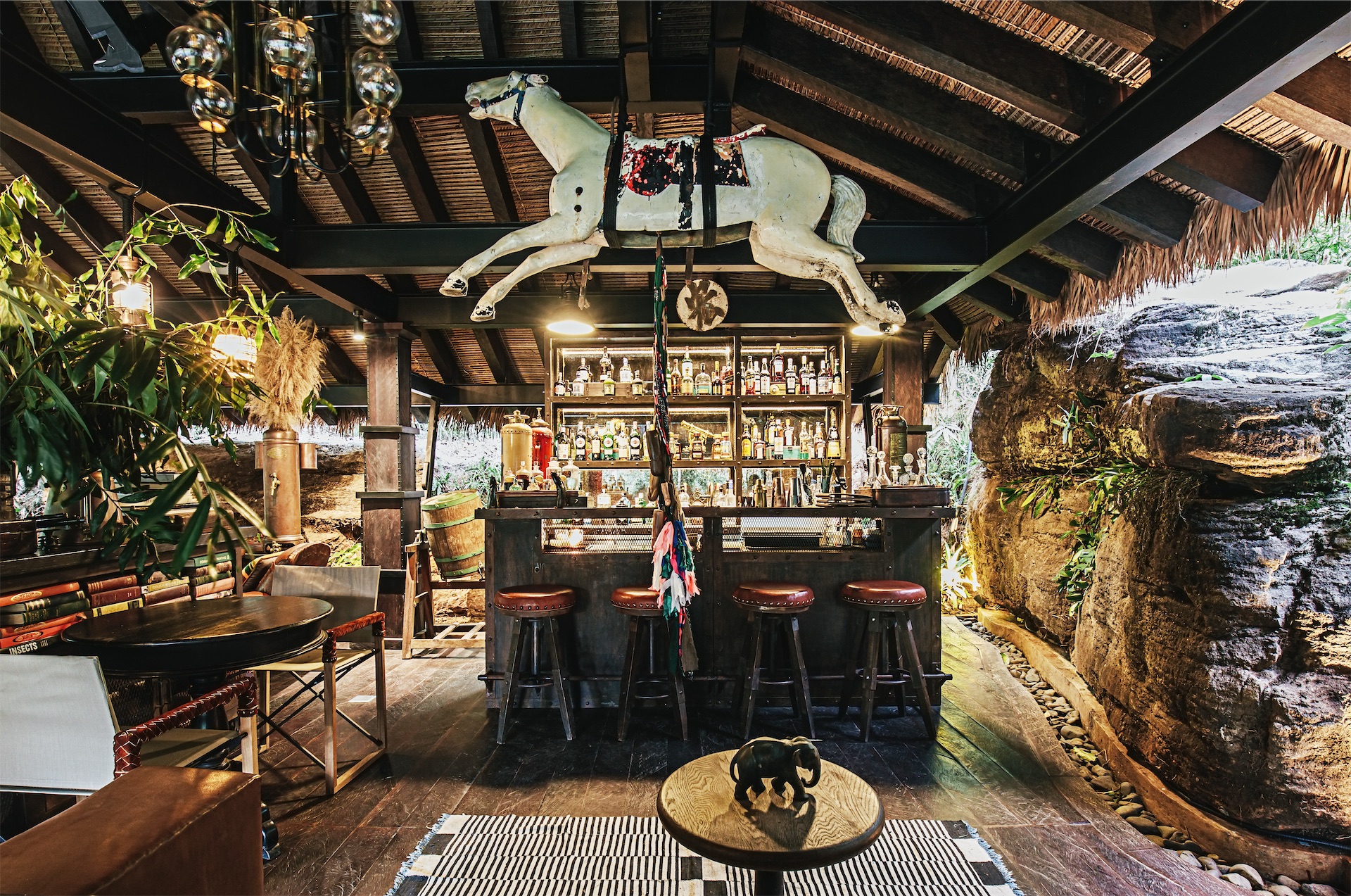 shinta mani wild landing zone bar