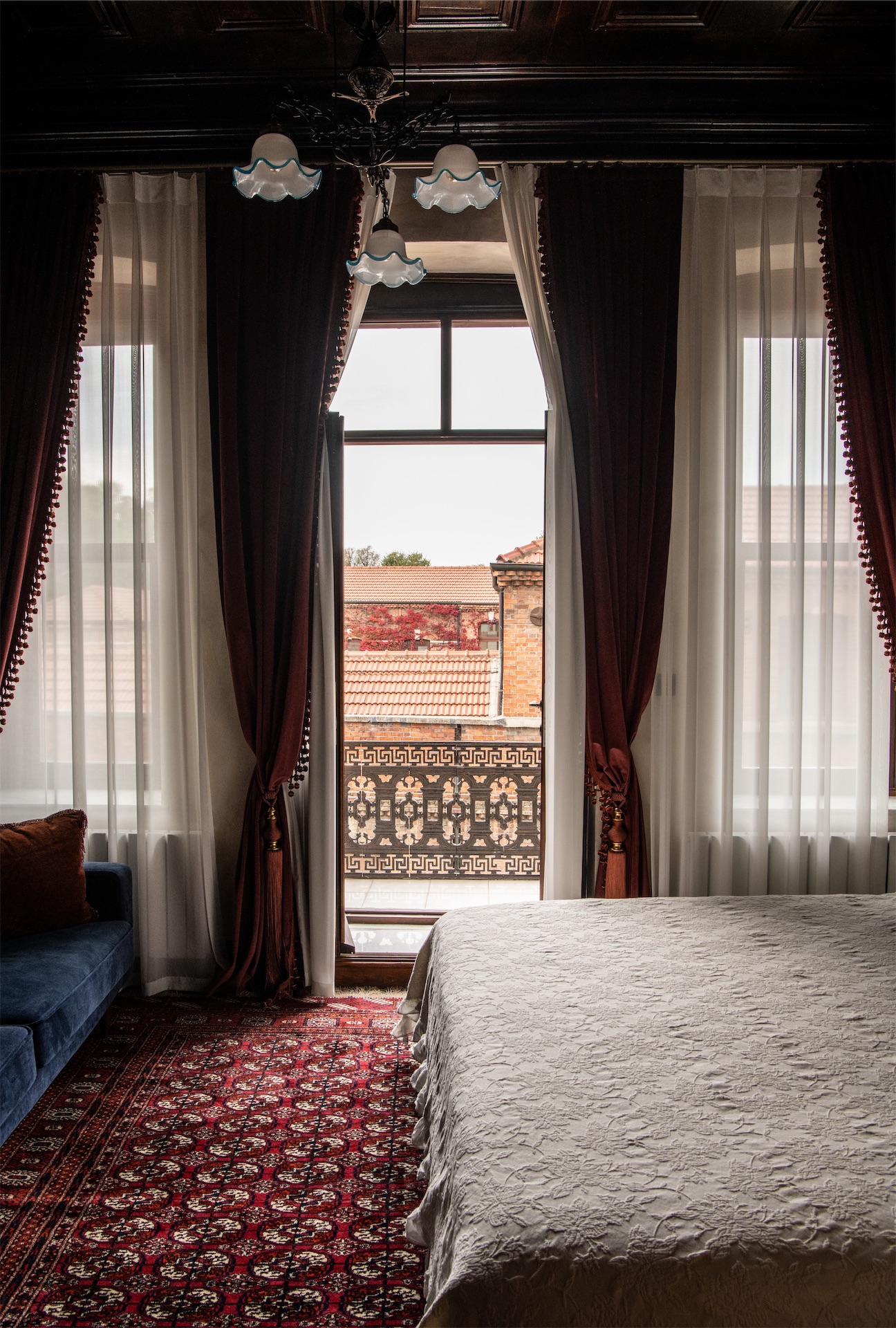the yard hotel istanbul bedroom balcony