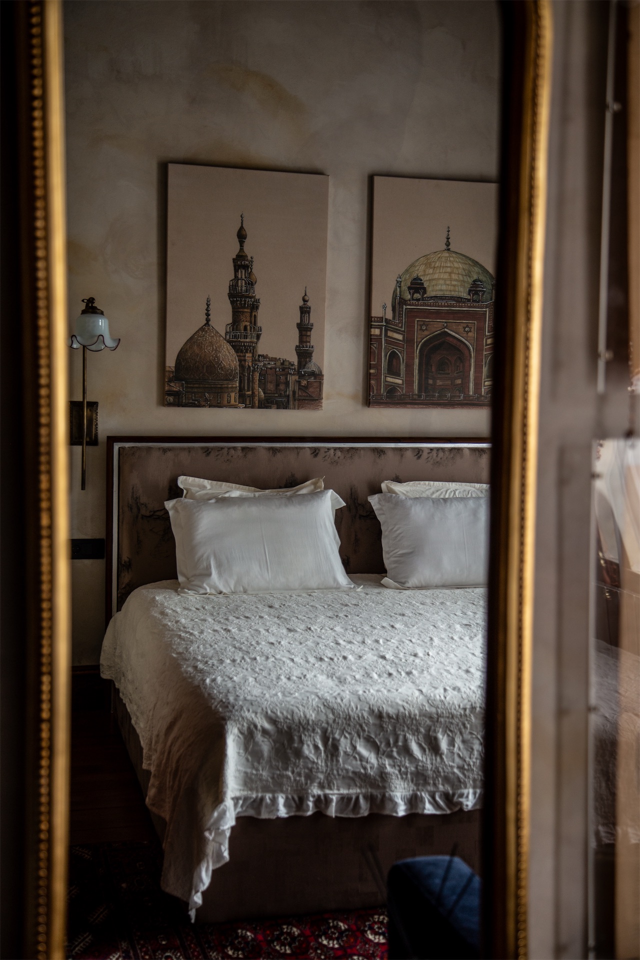 the yard hotel istanbul bedroom mirror